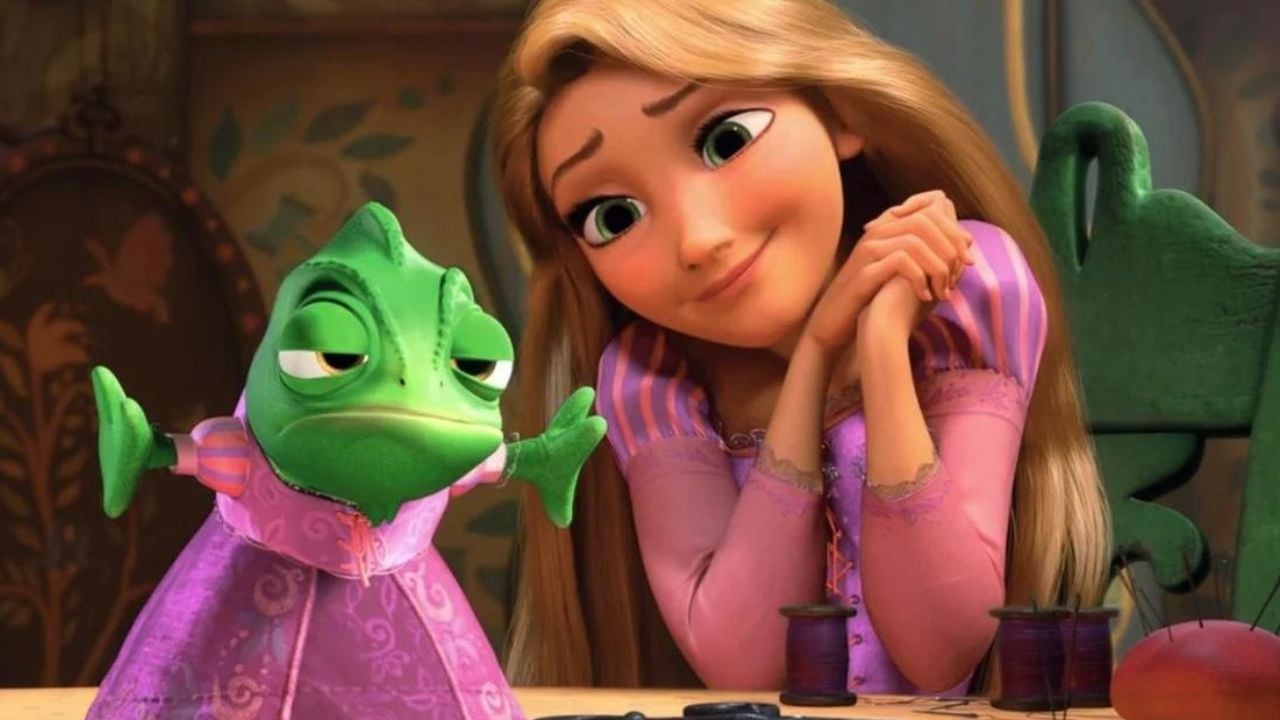 Enrolados” ao vivo de novo: Disney reacende remake e mira Scarlett Johansson para Gothel