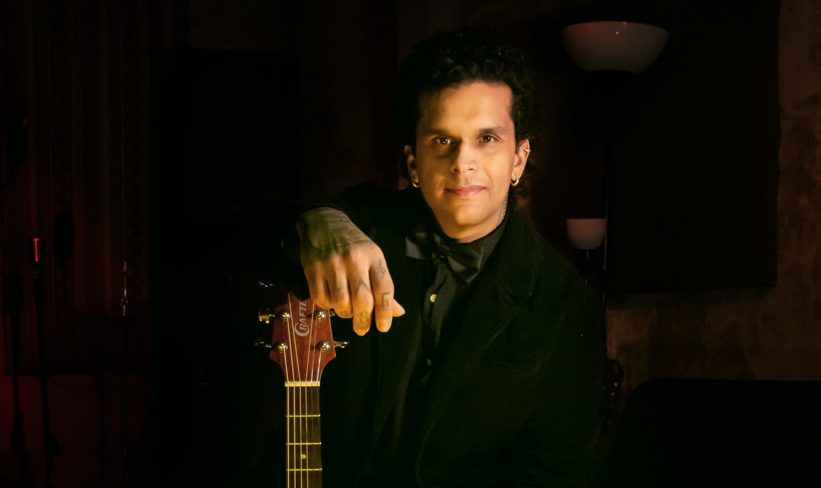 Cantor e Compositor Anderson Almeida Lança ‘Podicê’, Nova Canção Autoral Produzida por Michael Sullivan