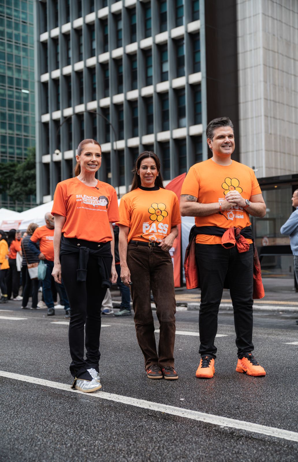 Instituto Mantelli se une ao Projeto “Silêncio que Grita” na causa do Maio Laranja. Ação reuniu centenas de pessoas na Avenida Paulista em mobilização contra o abuso infantil Caminhada “Silêncio que Grita” é um grande movimento de conscientização, acolhimento e proteção à infância